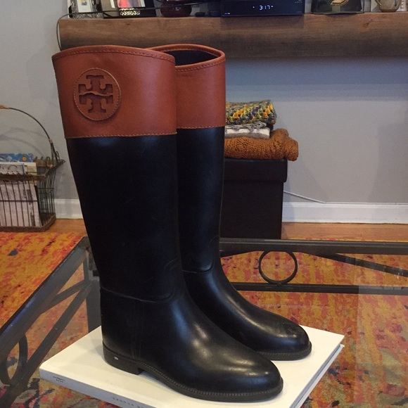 tory burch diana rain boots
